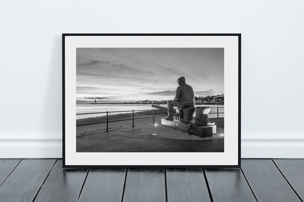 Fiddler's Green Sunrise - North Shields - Black and White